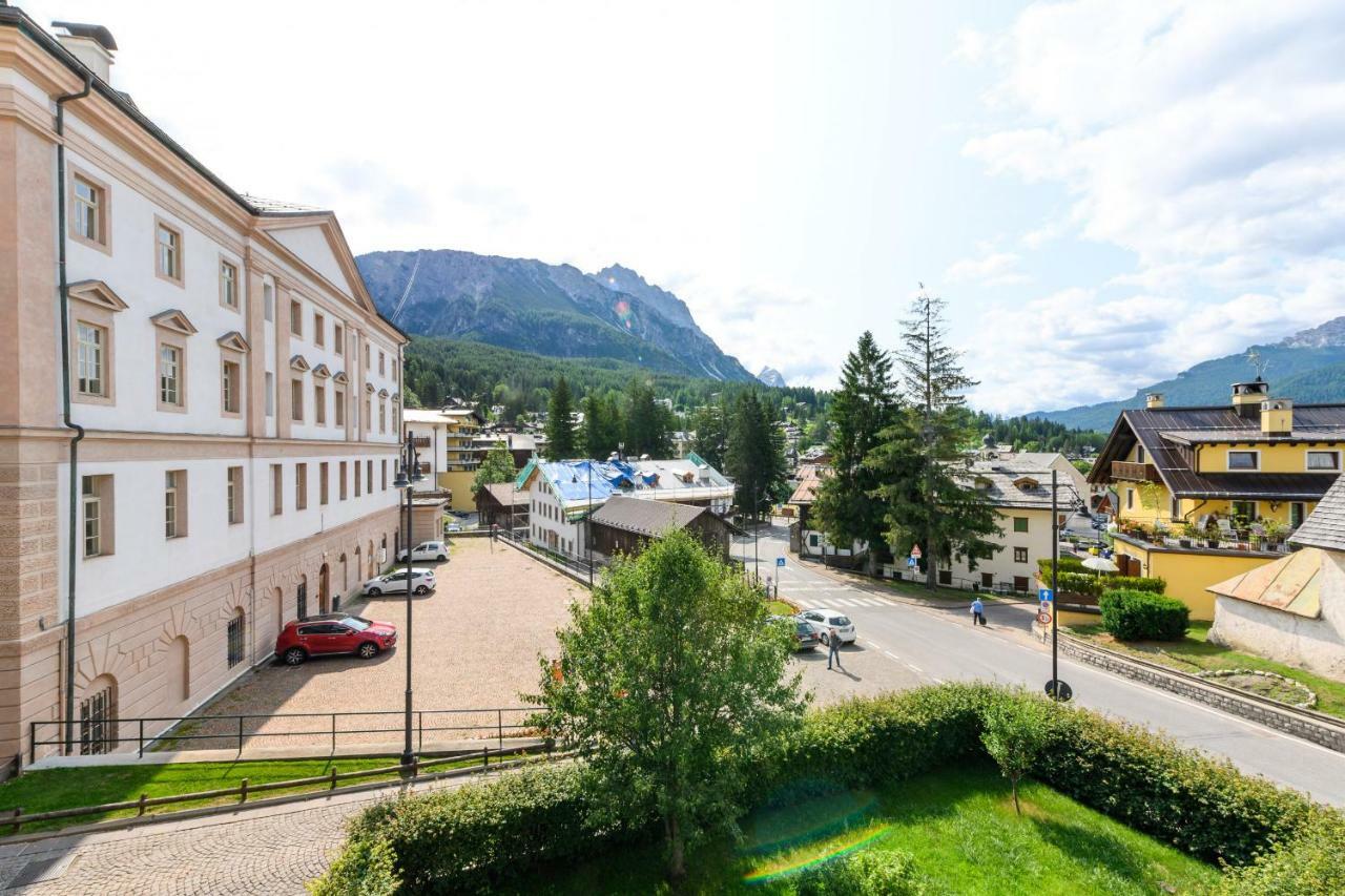 Apartamento Casa Olimpia Cortina dʼAmpezzo Exterior foto